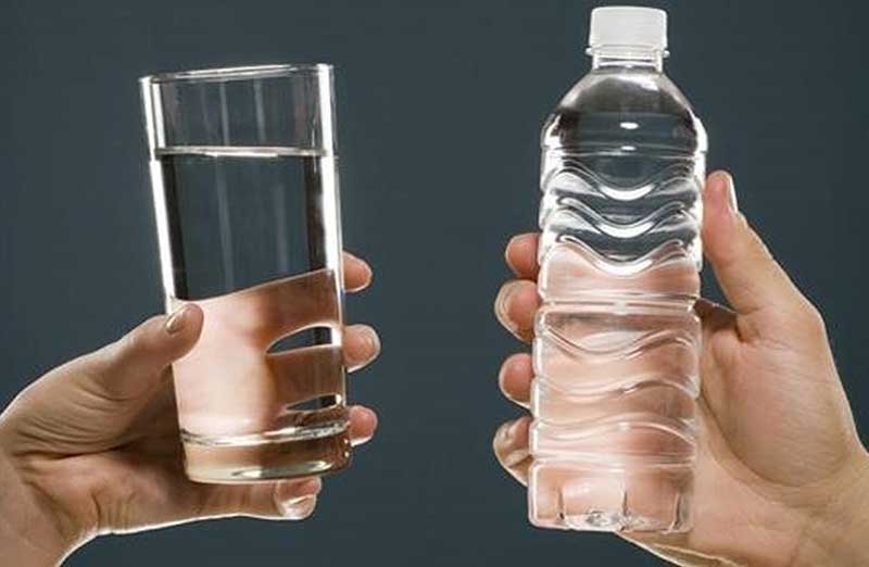 was-ist-besser-mineralwasser-flaschenwasser