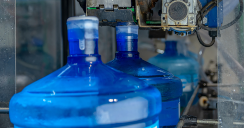 Destilliertes Wasser kaufen: Bezugsquellen, Preise und Empfehlungen